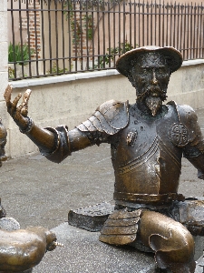 Foto Monumen patung ruang angkasa seni