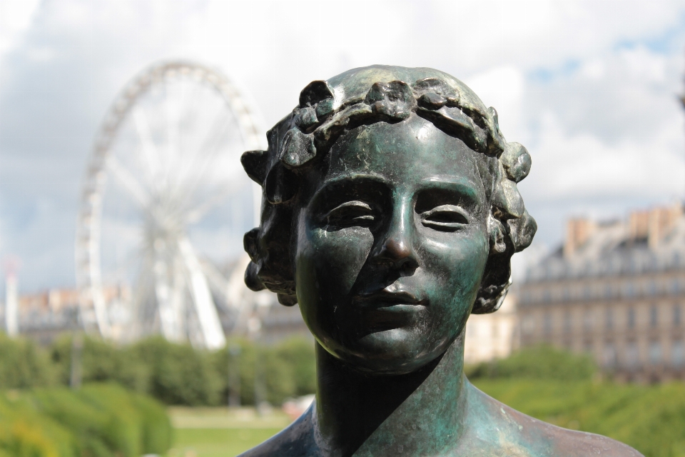 Paris monument france statue