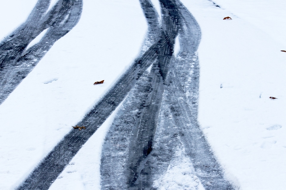 Nevicare freddo inverno ghiaccio