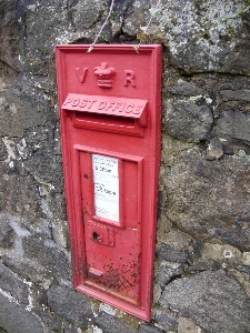 Photo Poste
 mur rouge collection