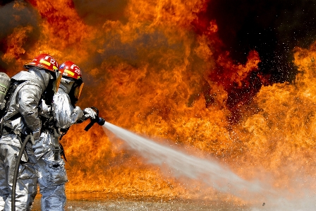 Photo Flamme feu hommes bénévole