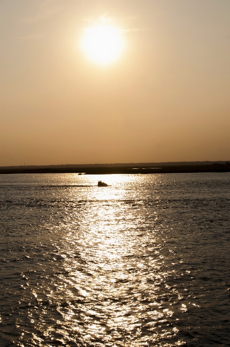 Praia mar costa água