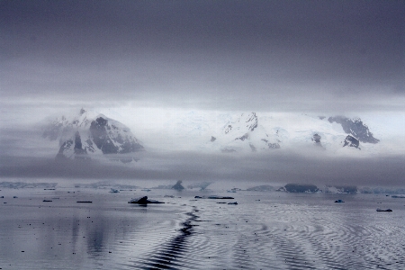 Sea water horizon mountain Photo