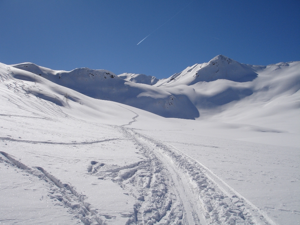 Montagne neige hiver chaîne de montagnes
