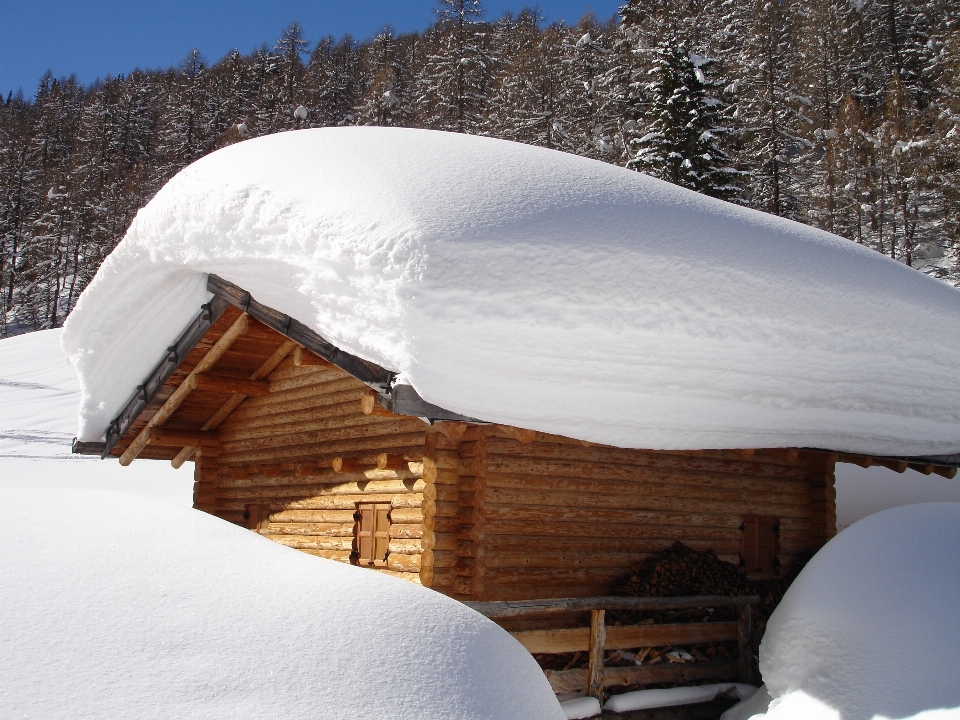 Snow winter white roof