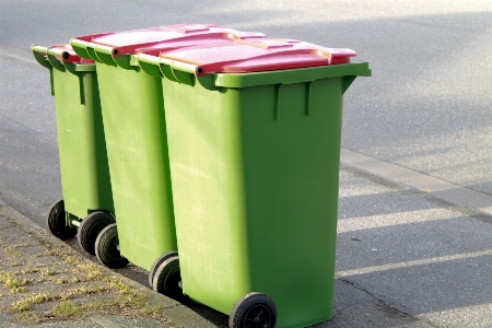 Green litter waste trash can Photo