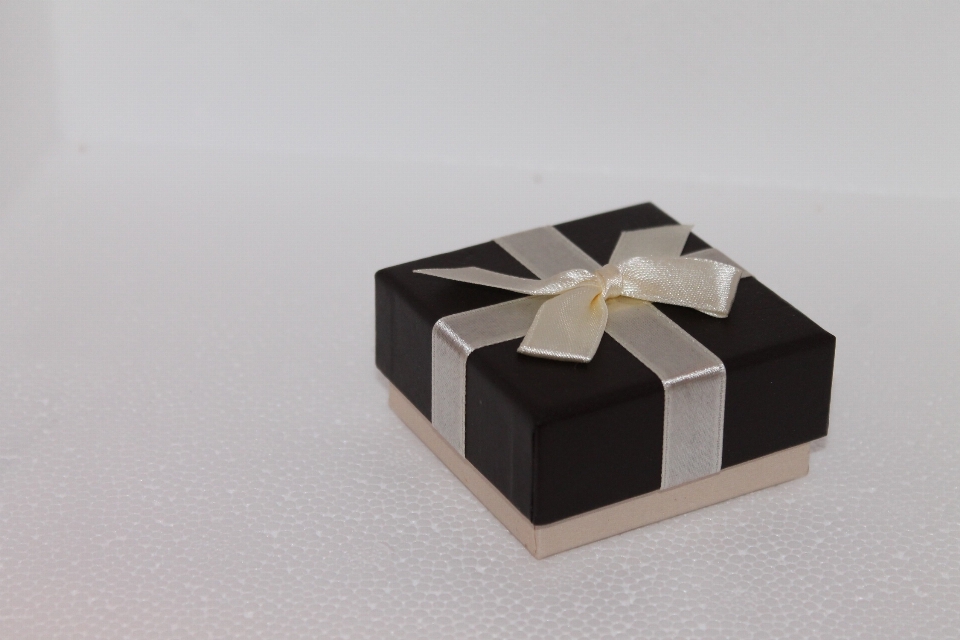 Gift box lighting art