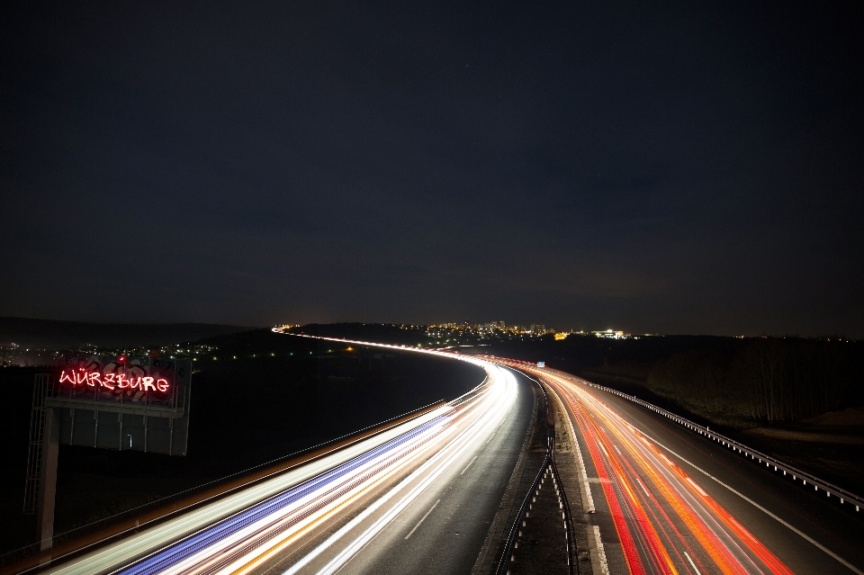 Light road bridge traffic