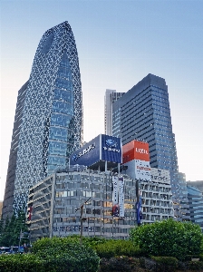 建築 道 スカイライン 渋滞 写真