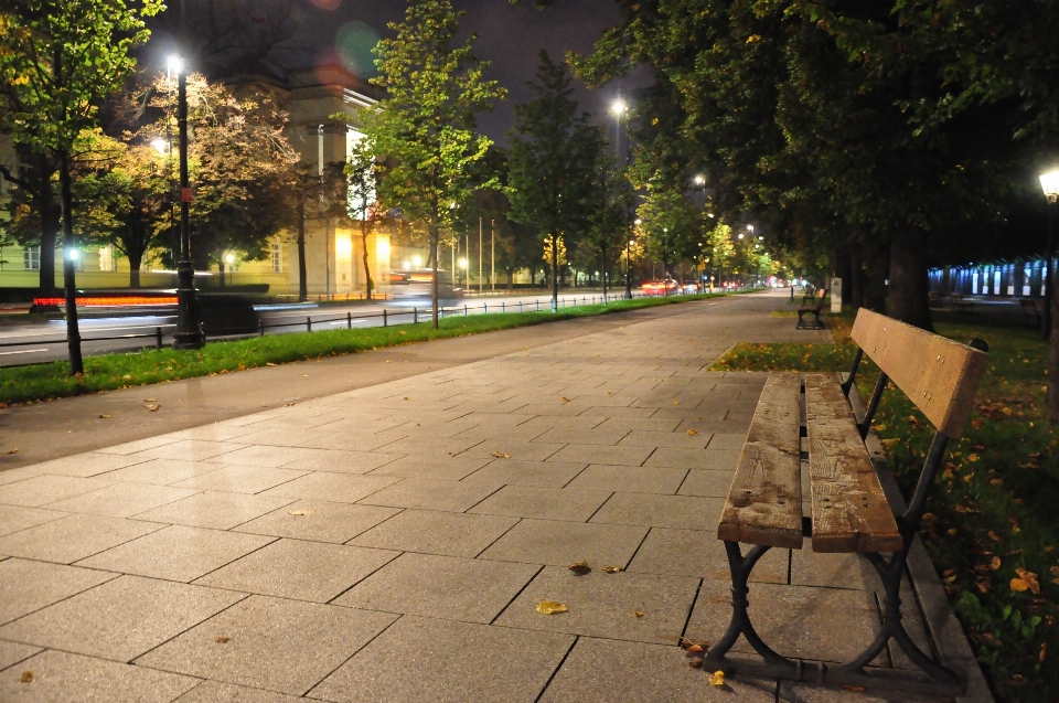 Pedestre estrada rua noite