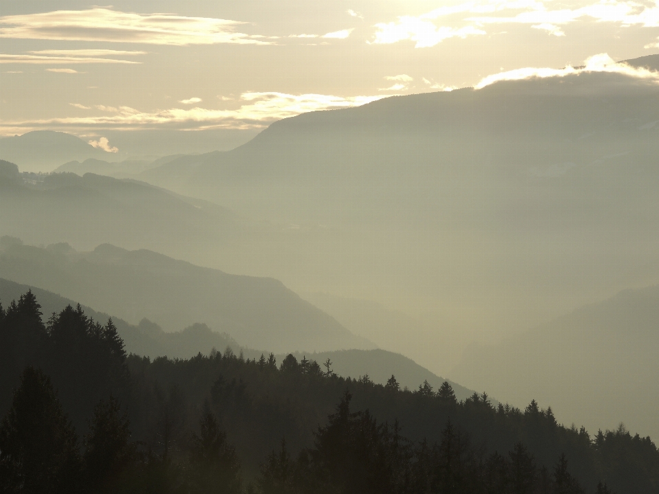 Paysage nature montagne nuage