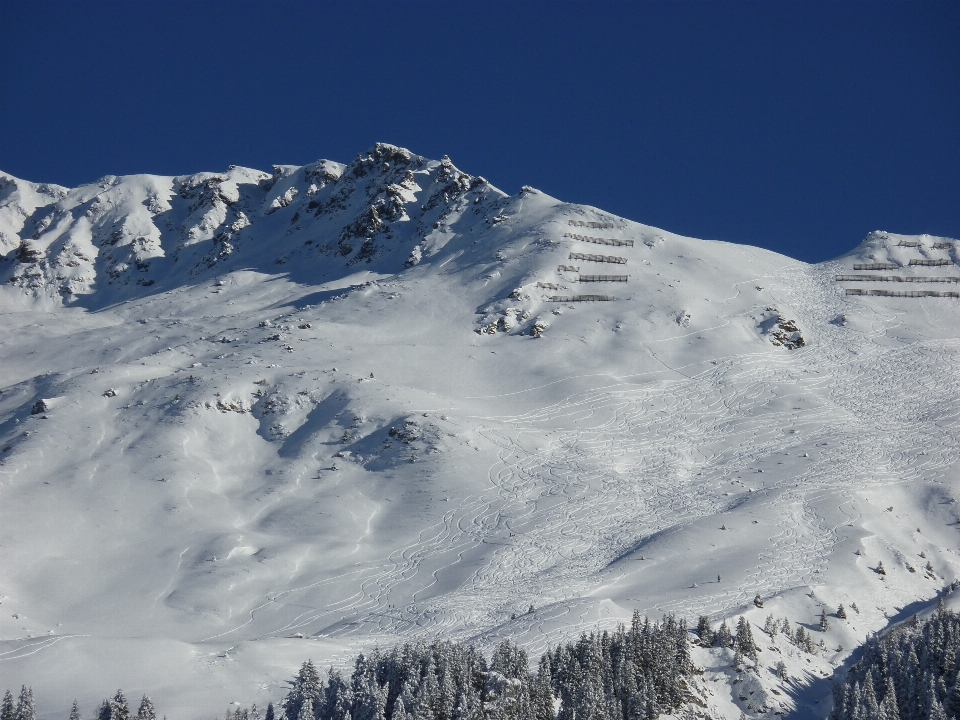 Nature montagne neige hiver