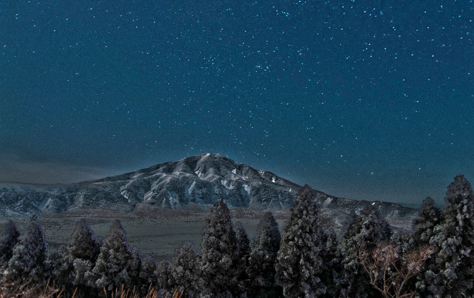 山 雪 冬天 天空