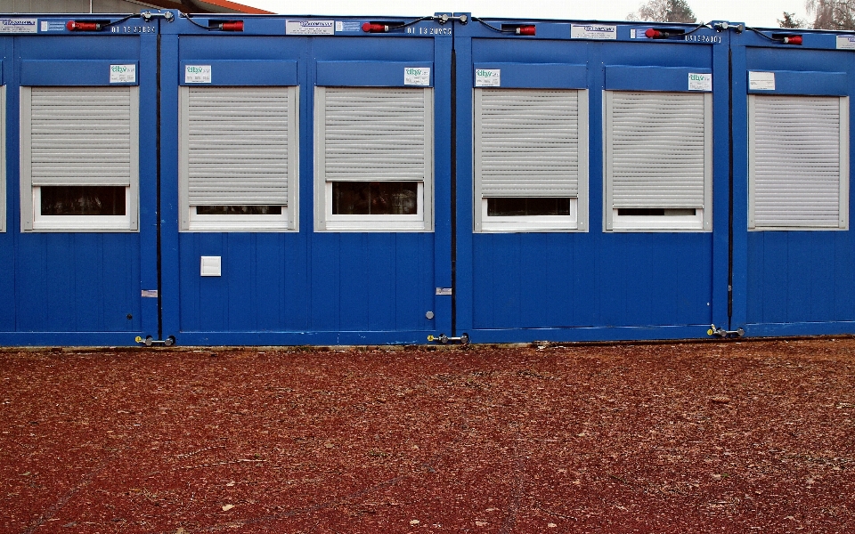 Mobile window shed transport