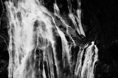 Foto Air alam rock terjun