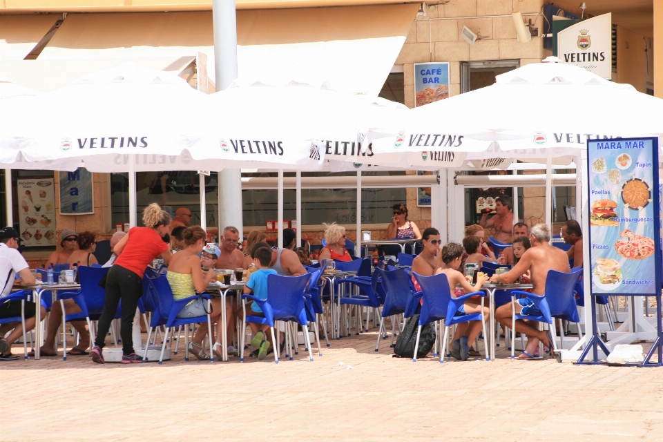 Cafetería comunidad día festivo helado