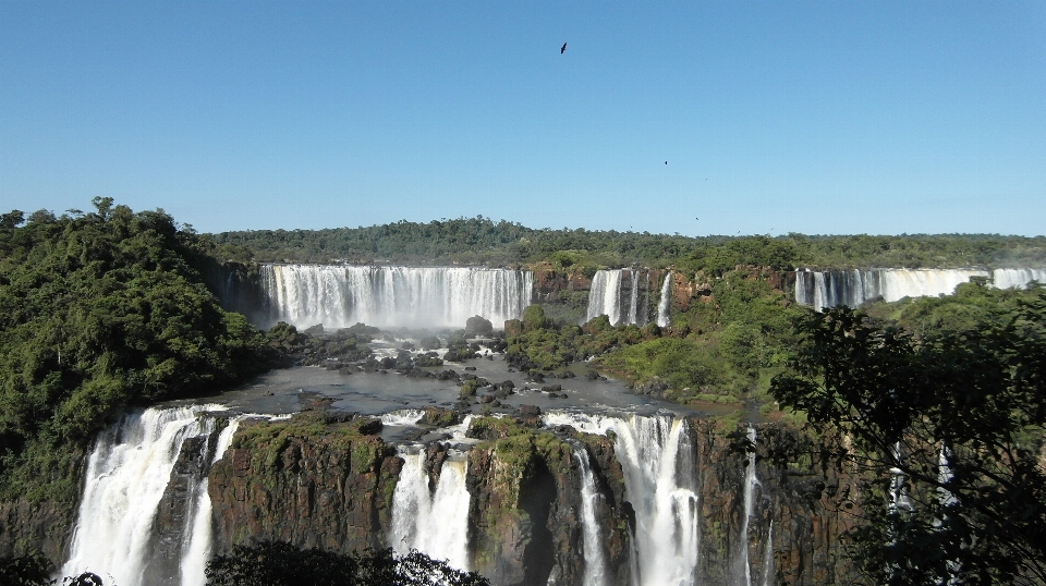 água cachoeira selvagem spray