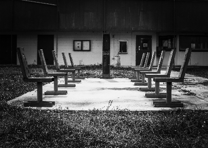 Foto Mesa luz preto e branco
 arquitetura