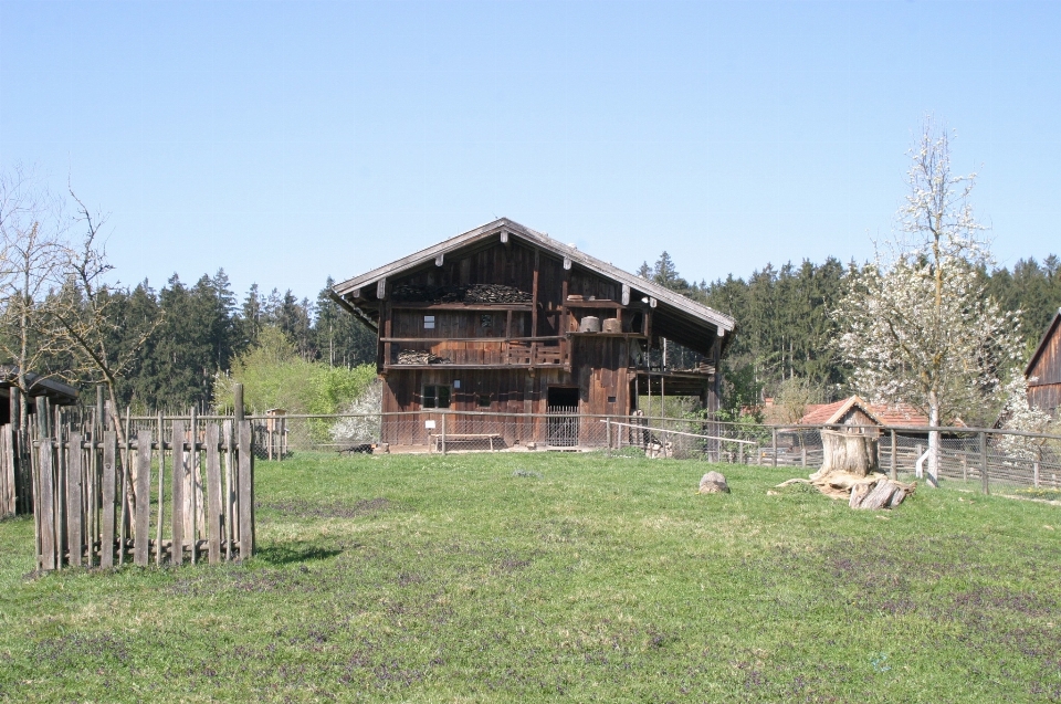 Bauernhof gebäude scheune baracke