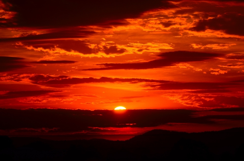 Horizon glowing cloud sky