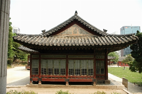 Foto Bangunan istana gazebo
 tempat beribadah
