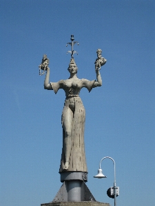 Monument statue landmark church Photo