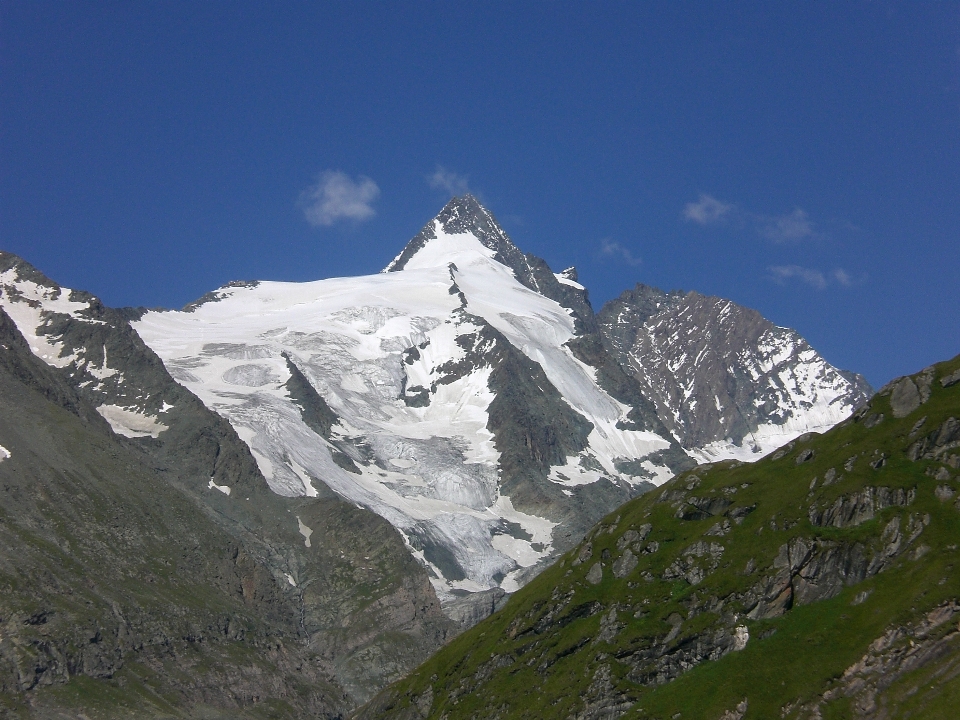 Paysage rock montagne neige