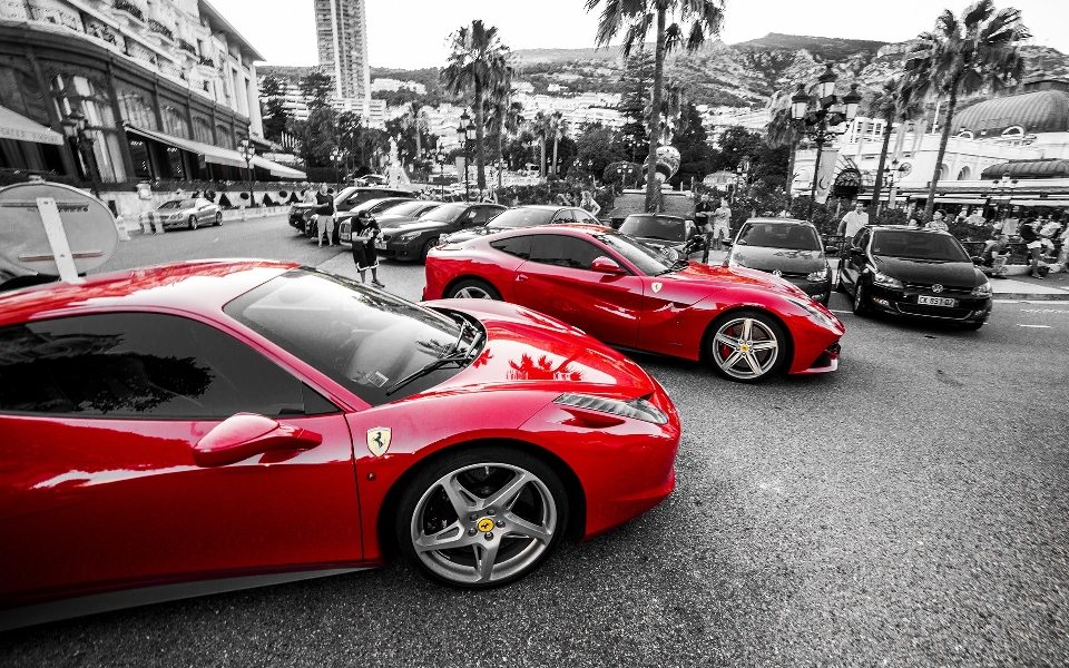 Voiture roue rouge véhicule