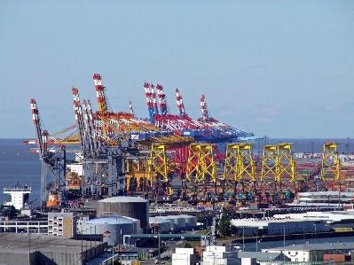 Sea water dock structure Photo