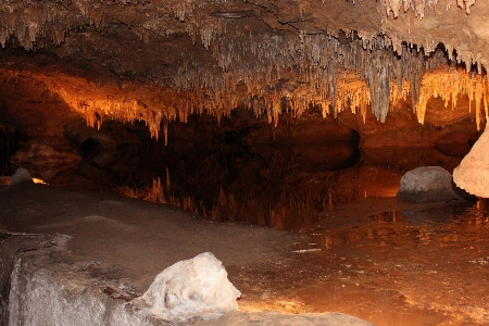 Foto Pedra formação subterrâneo caverna