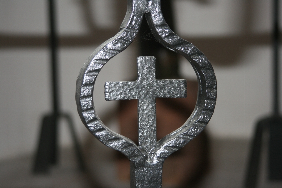 Koło numer symbol metal