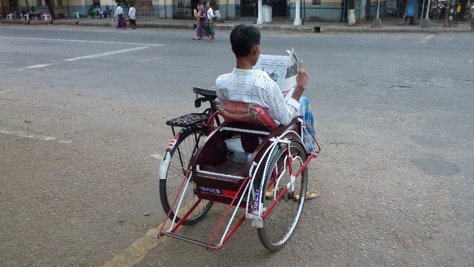 Luar ruangan sepeda bepergian taksi