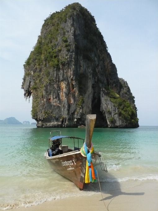 Praia mar costa barco