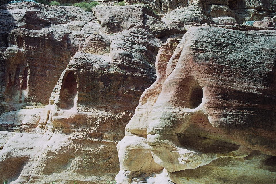 Rock 荒野 冒険 谷