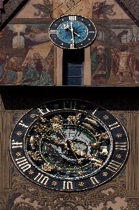 Architecture antique window clock Photo