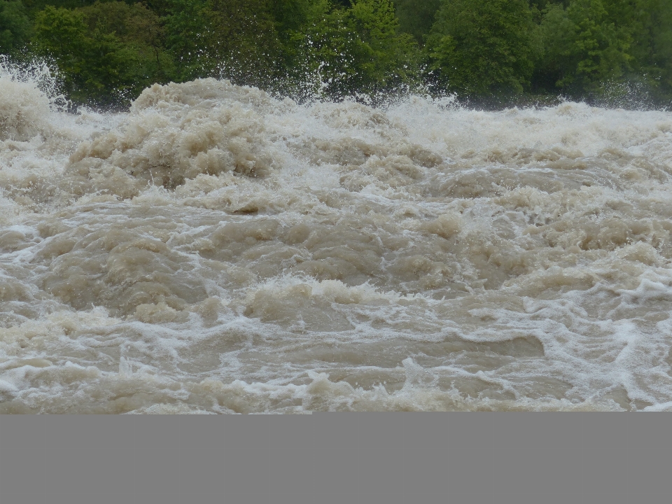 Mar água chuva aceno