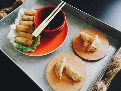 Foto Asia piring makanan menghasilkan