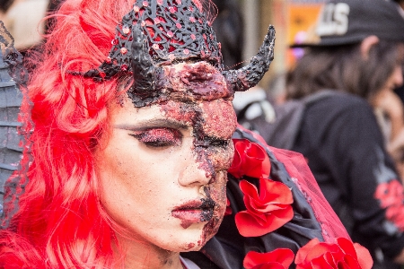 Foto Merah karnaval kematian seni pertunjukan
