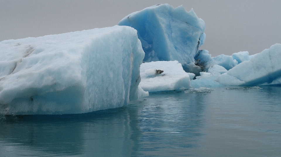 Eau froid hiver blanc