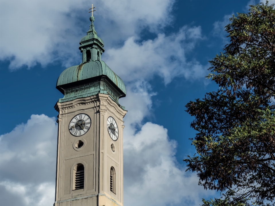 Turm platz
 wahrzeichen kirche