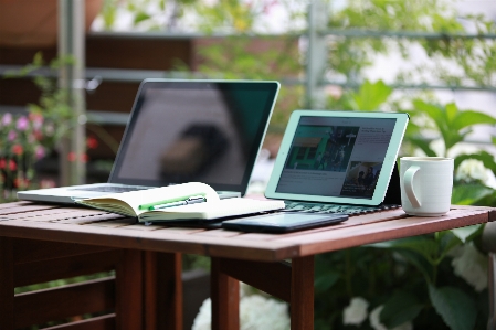 Laptop desk notebook computer Photo