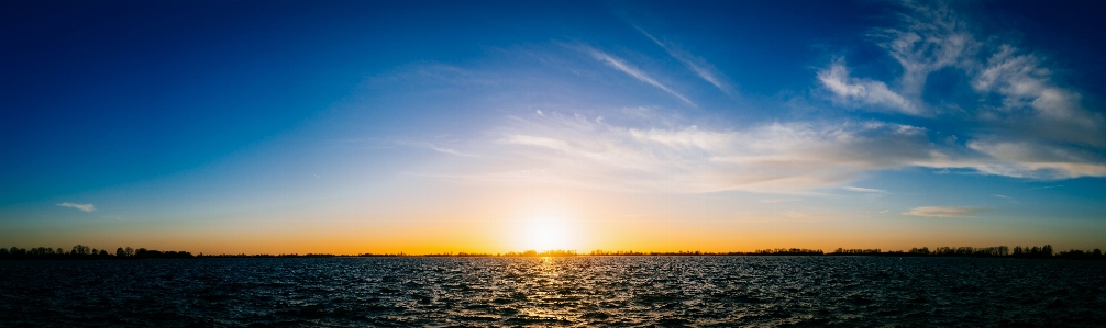 海 水 海洋 地平線 写真