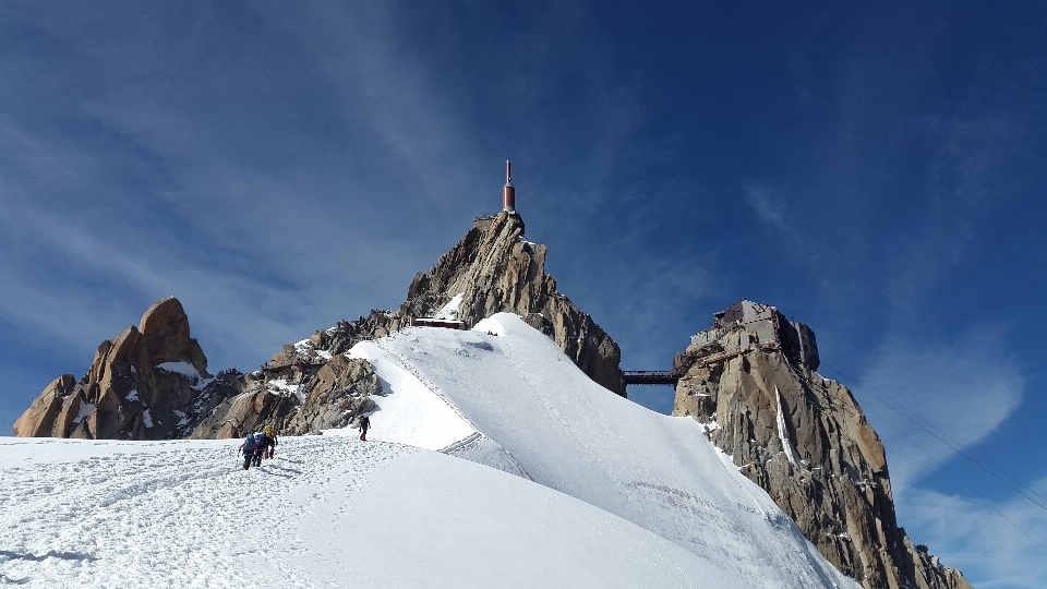 Lanskap gunung salju dingin