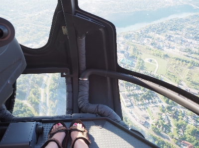 Фото ноги окно вид вождение