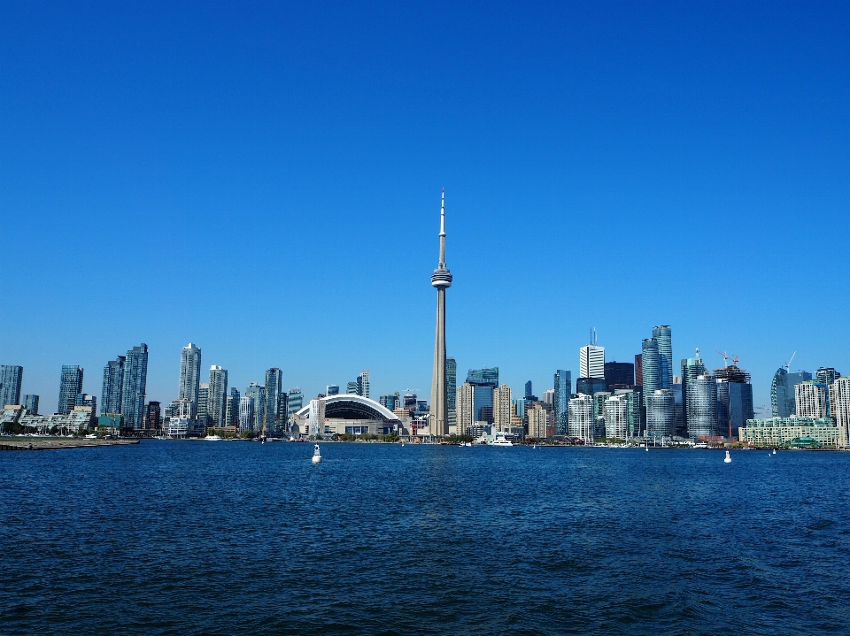 Sea horizon skyline city