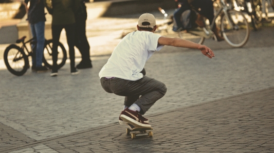 Foto Skateboard rekreasi olahraga ekstrim
 gaya hidup