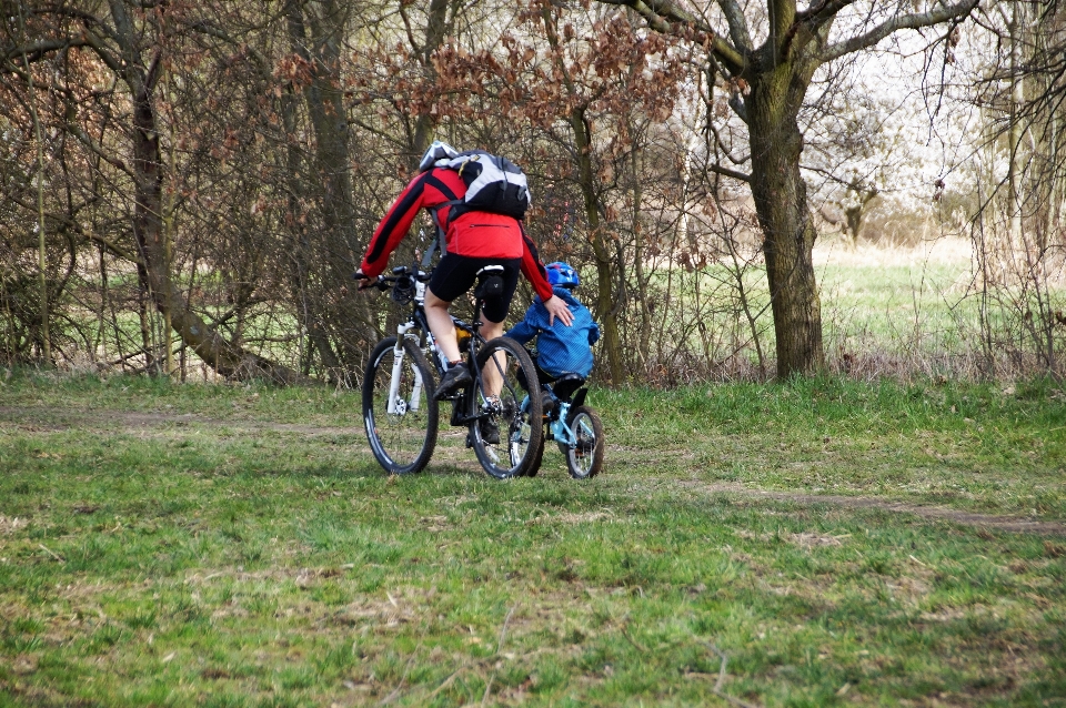 Trail round bicycle vehicle