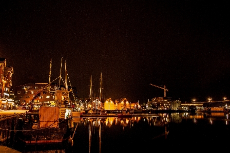 Dock 天际线 夜晚 城市 照片