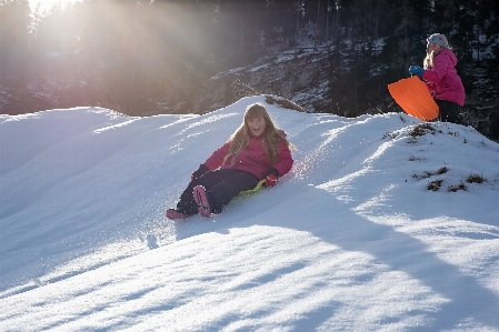 雪 冬 女の子 日光 写真