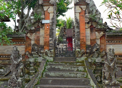 Architecture mansion building statue Photo